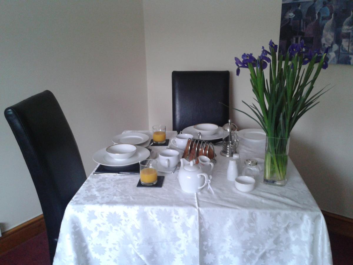 Manor Garden Lodge Wirral Esterno foto